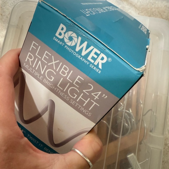 Bower Flexible 24" Ring Light - White - Picture 2 of 3
